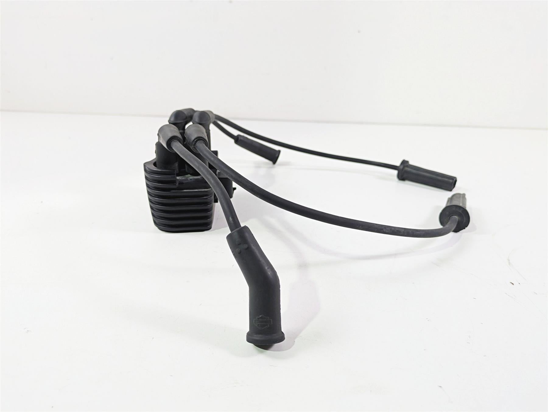 2020 Harley Softail FXST Standard Ignition Coil Wires Plugs - Read 31600067 {{ shop.shopifyCountryName }} - Mototech271