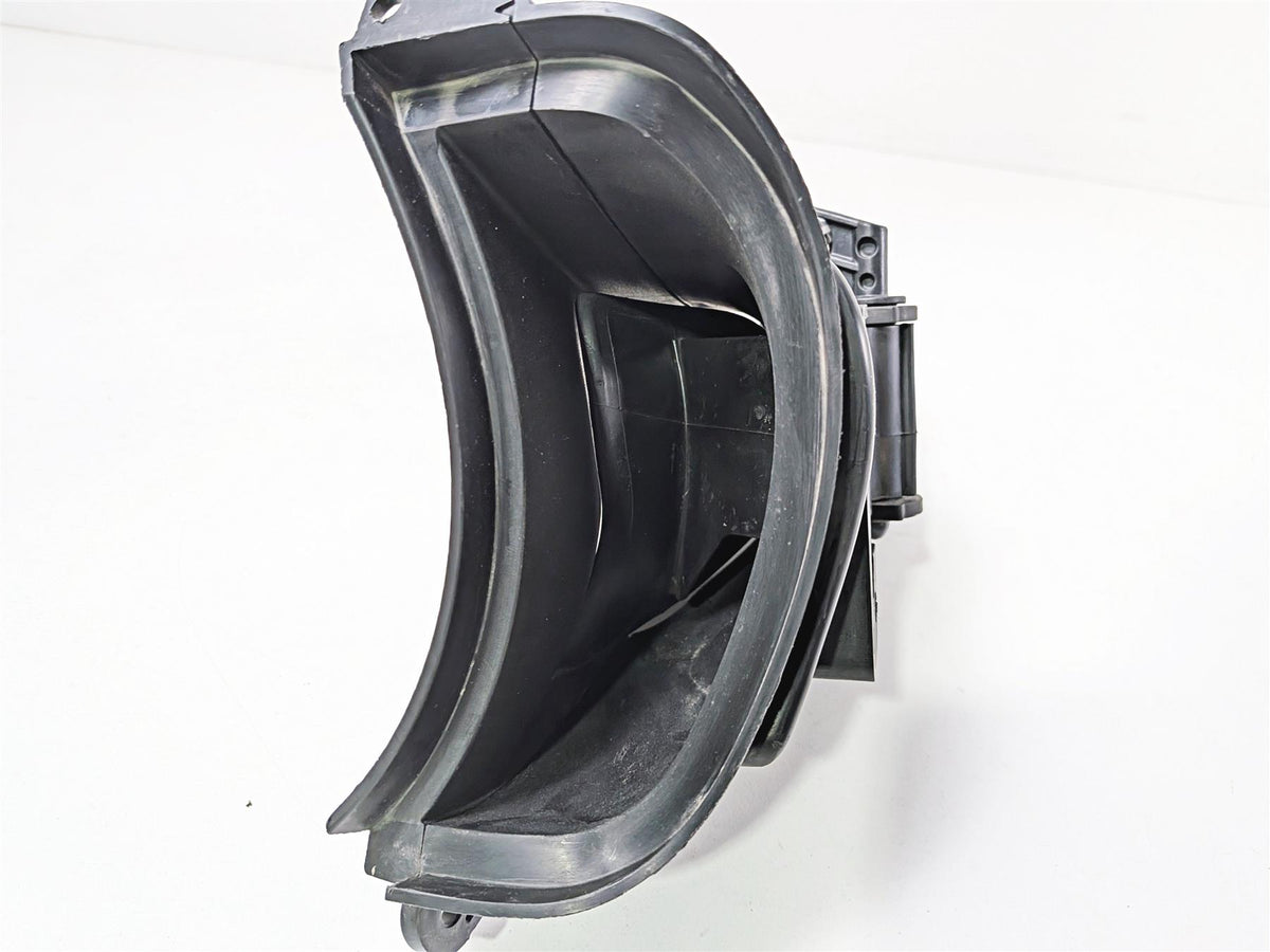 2015 Harley Touring FLTRUSE CVO Road Glide Left Air Duct Vent Ram Scoop 29200072-Mototech271