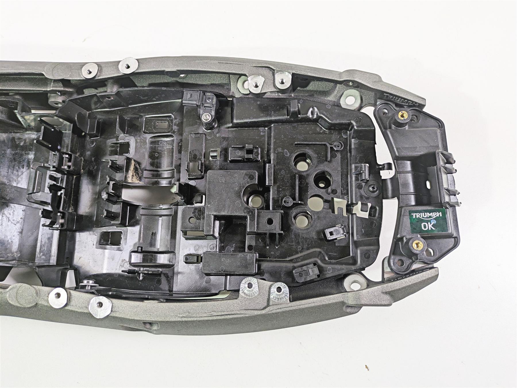 2024 Triumph Street Triple 765 R Subframe Inner Fender Undertail T2073626 {{ shop.shopifyCountryName }} - Mototech271