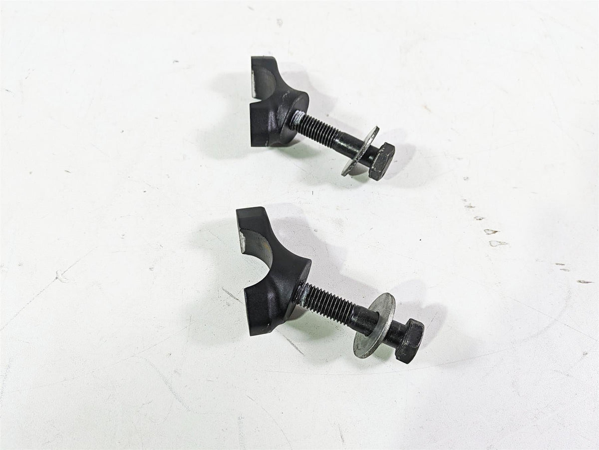 2018 Indian Chieftain Dark Horse Handlebar Riser Holder 5139656 {{ shop.shopifyCountryName }} - Mototech271