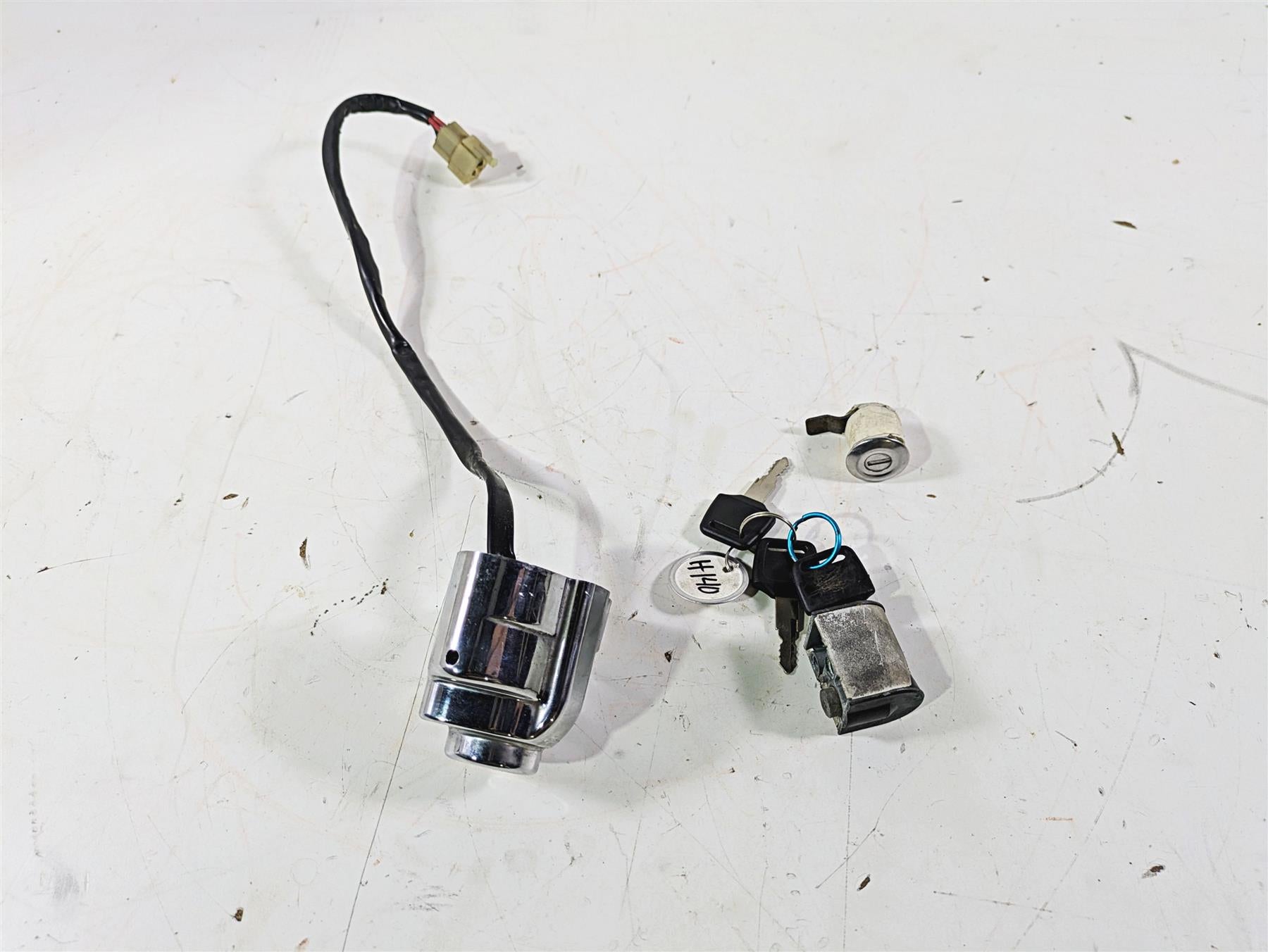 2002 Honda VT1100 Shadow Sabre Ignition Switch Key Lock Set 35010-MAA-A30 {{ shop.shopifyCountryName }} - Mototech271