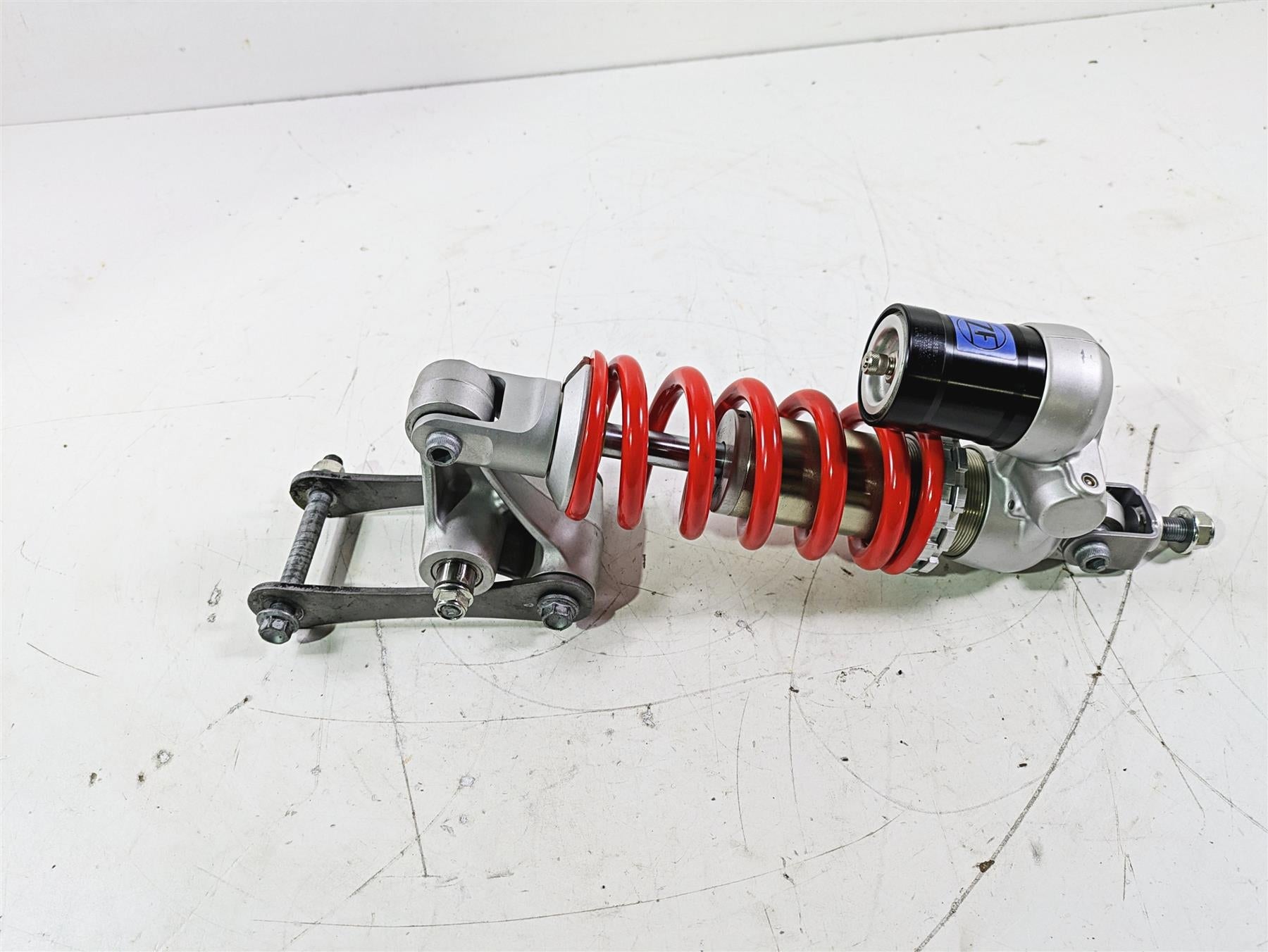 2022 MV Agusta F3 800 Rosso Rear Suspension Shock Damper 8000C6999 {{ shop.shopifyCountryName }} - Mototech271