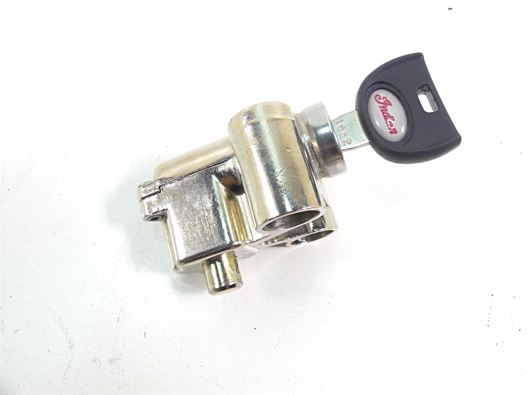 2019 Indian Chieftain Classic Saddlebag Steering Locks & Keys Set 2635146 {{ shop.shopifyCountryName }} - Mototech271