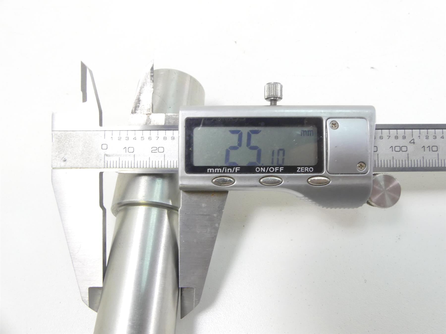 2006 Ducati Multistrada 1000S Front 25mm Wheel Spindle Axle 81910431A {{ shop.shopifyCountryName }} - Mototech271