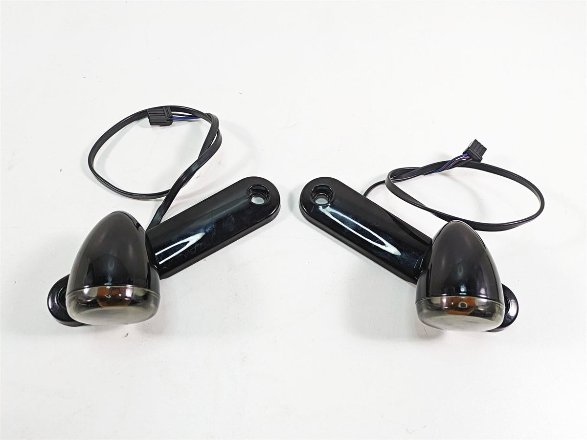 2013 Harley Touring FLHX Street Glide Front Blinker & Mount Set 69278-06 {{ shop.shopifyCountryName }} - Mototech271
