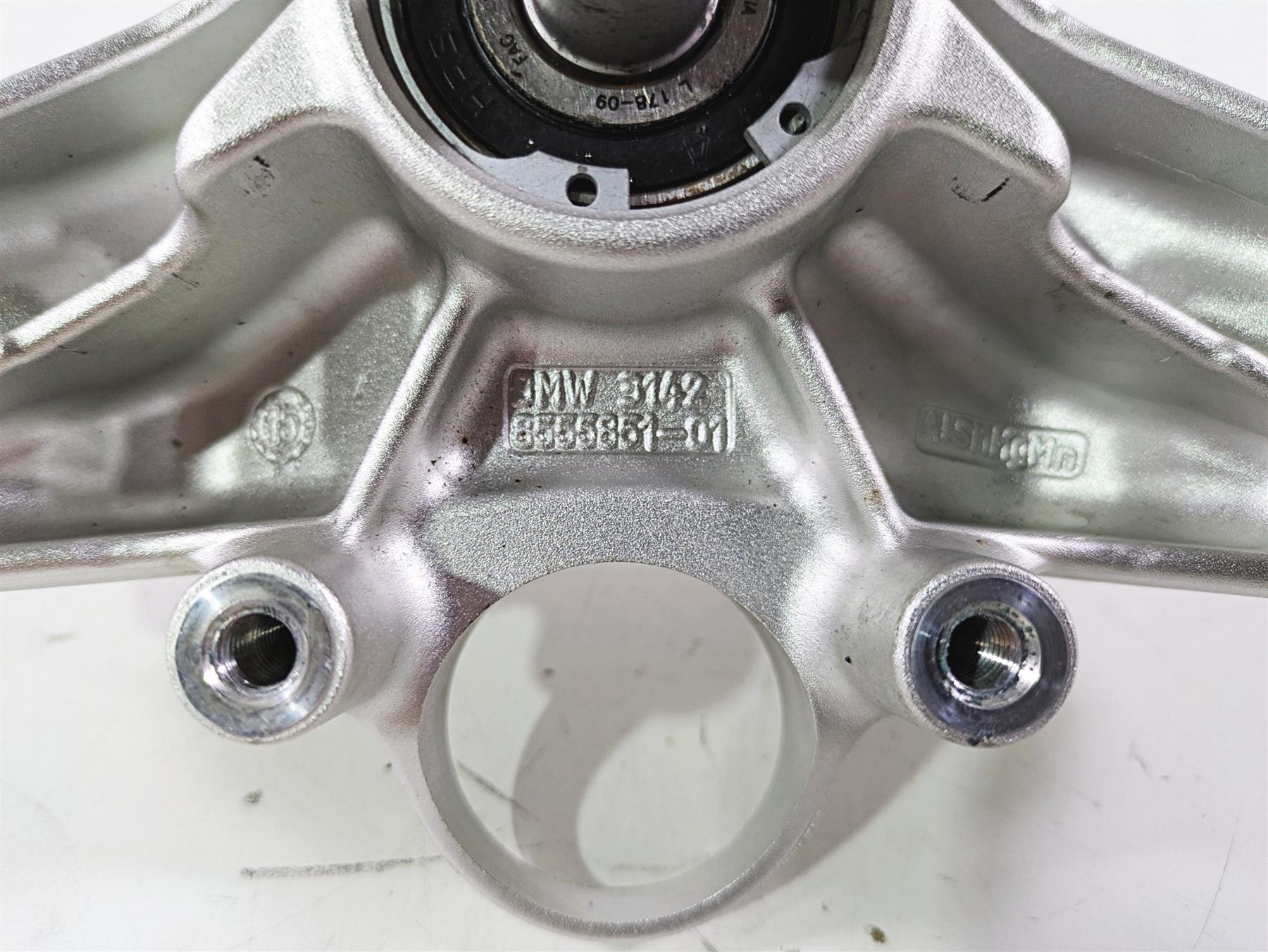 2016 BMW R1200GS GSW K50 Upper Triple Tree Steering Clamp 31428555849 {{ shop.shopifyCountryName }} - Mototech271