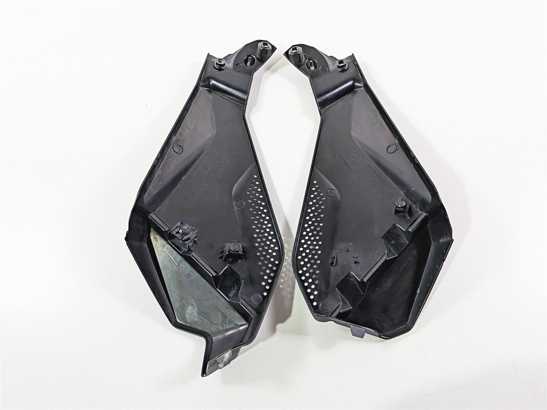 2015 BMW R1200GS K50 Lower Side Tank Fairing Set READ 46638528676 46638528675 {{ shop.shopifyCountryName }} - Mototech271