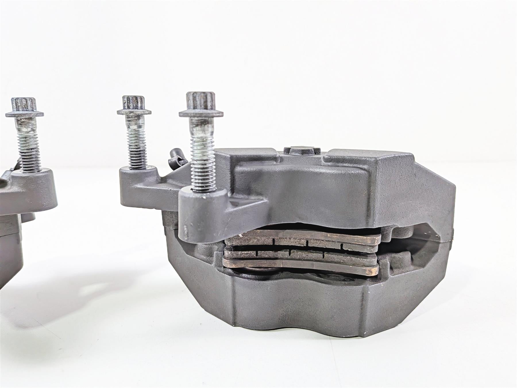 2009 Harley Davidson XR1200 Sportster Front Brake Caliper Set 42943-08 42944-08-Mototech271