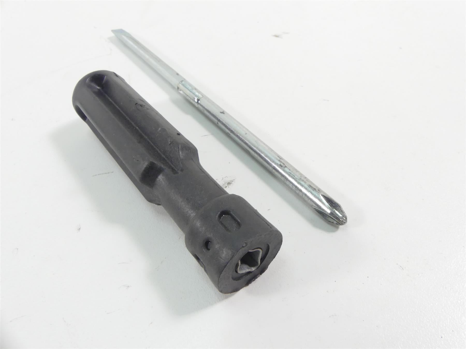 2016 Moto Guzzi V7 II Special 750 Owners Tools Tool Kit Bag 887443 {{ shop.shopifyCountryName }} - Mototech271