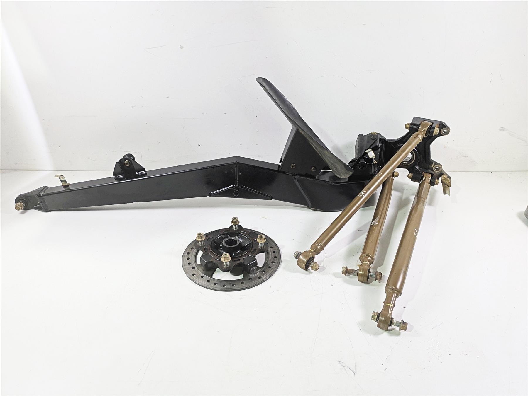 2023 Kawasaki Teryx KRX KRF 1000 C Rear Right Trailing Arm Set 39007-0469-10