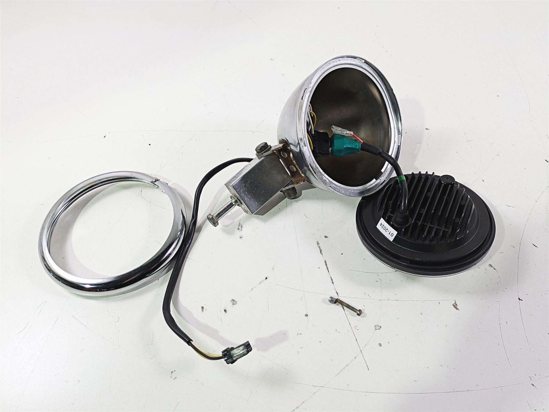 2007 Harley FXDWG Dyna Wide Glide Led Headlight Head Light 5-3/4" 69691-06B {{ shop.shopifyCountryName }} - Mototech271
