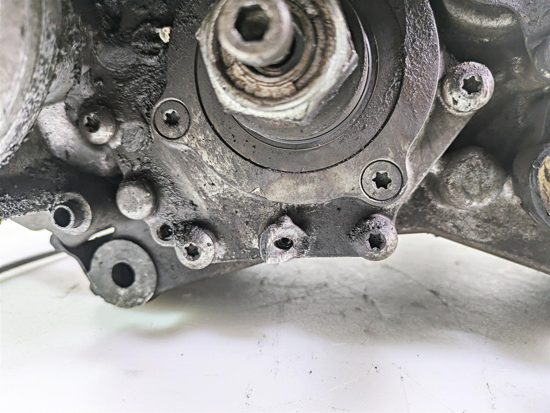 K6 K7 Suzuki GSXR750 R743 Running Engine Motor - Case Issue 11306-02881 {{ shop.shopifyCountryName }} - Mototech271