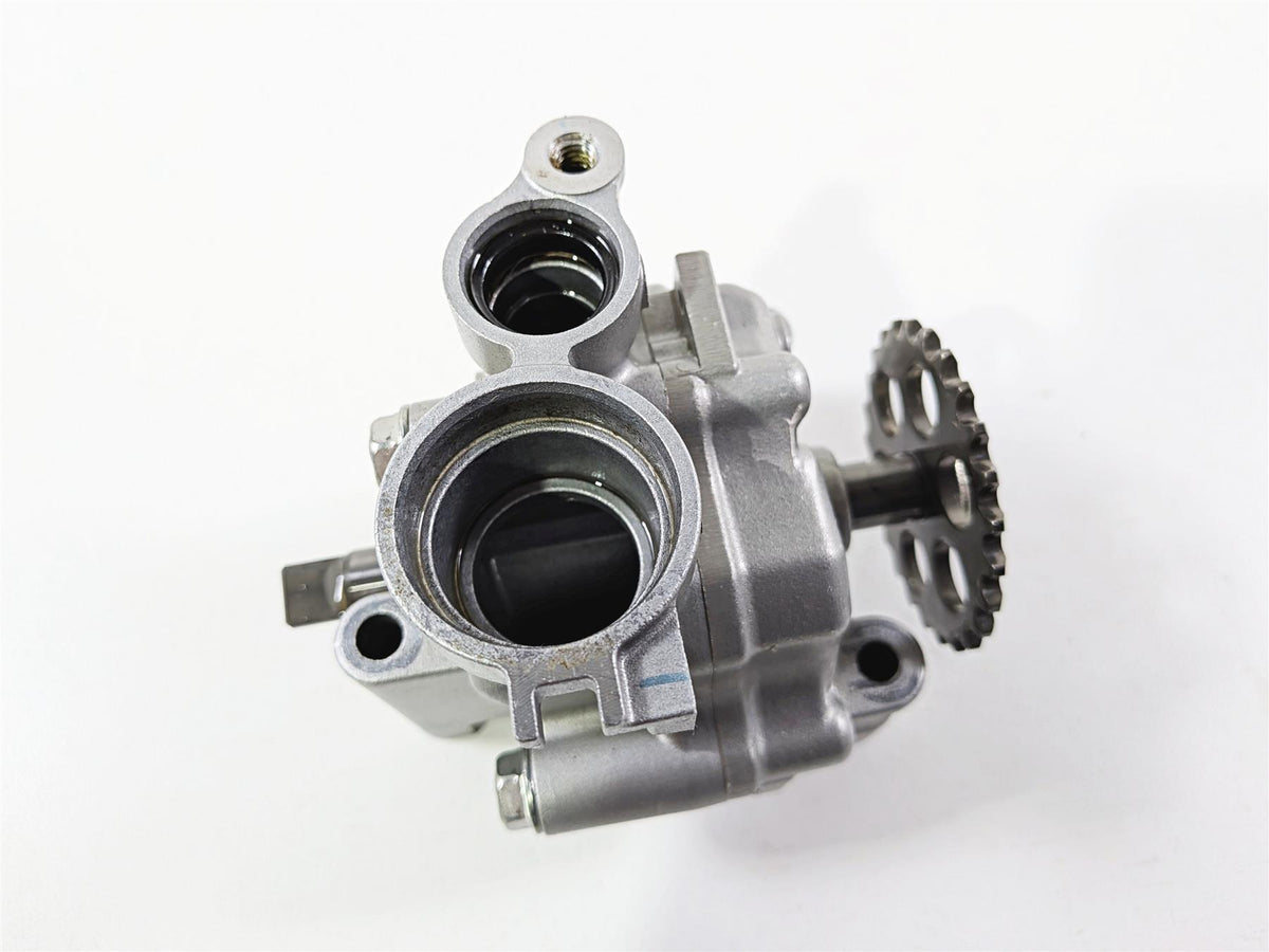 2017 Honda CBR600RR PC40 Engine Oil Pump Motor Oem Honda Part 15100-MFJ-D00 {{ shop.shopifyCountryName }} - Mototech271