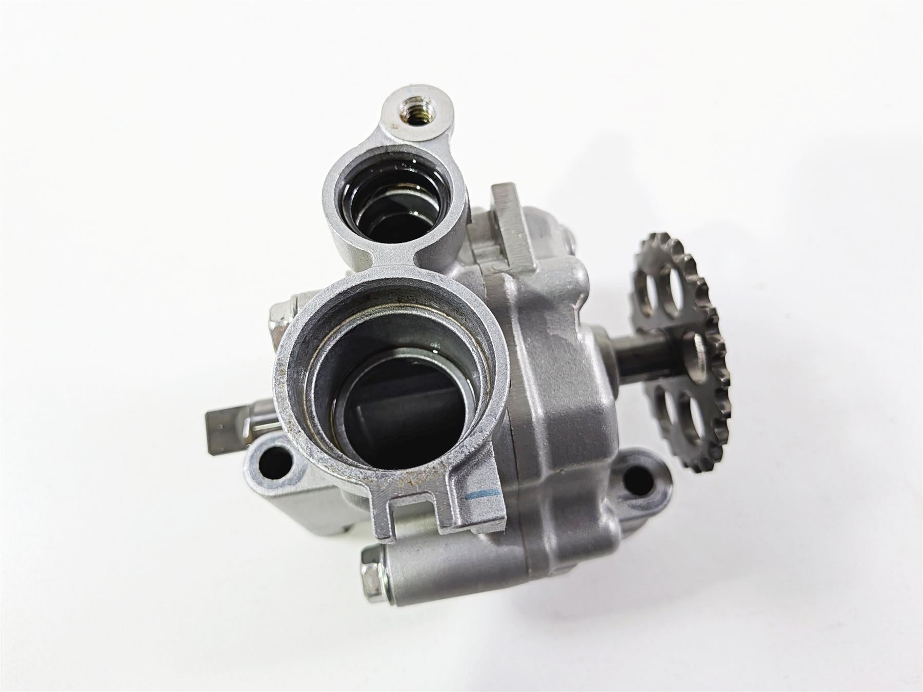2017 Honda CBR600RR PC40 Engine Oil Pump Motor Oem Honda Part 15100-MFJ-D00 {{ shop.shopifyCountryName }} - Mototech271