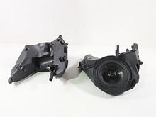 Load image into Gallery viewer, 2021 Harley Touring FLTRX Road Glide Speaker &amp; Housing Set - Read 76000458
