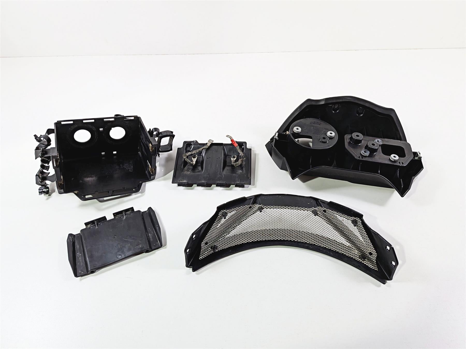 2005 KTM 950 LC8 Adventure Speedo Mount Battery Box Inlet Scoop Fairing {{ shop.shopifyCountryName }} - Mototech271
