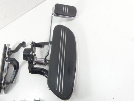 2013 Harley Touring FLTRX Road Glide Front Floorboards & Rear Footpegs 50518-09 {{ shop.shopifyCountryName }} - Mototech271