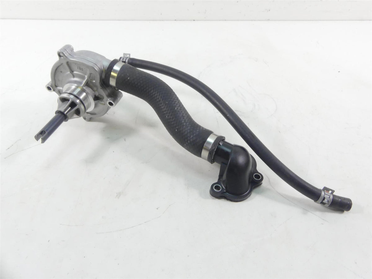 2020 Suzuki GSX1300 R Hayabusa Water Pump + Hoses Set 17400-24F10 {{ shop.shopifyCountryName }} - Mototech271