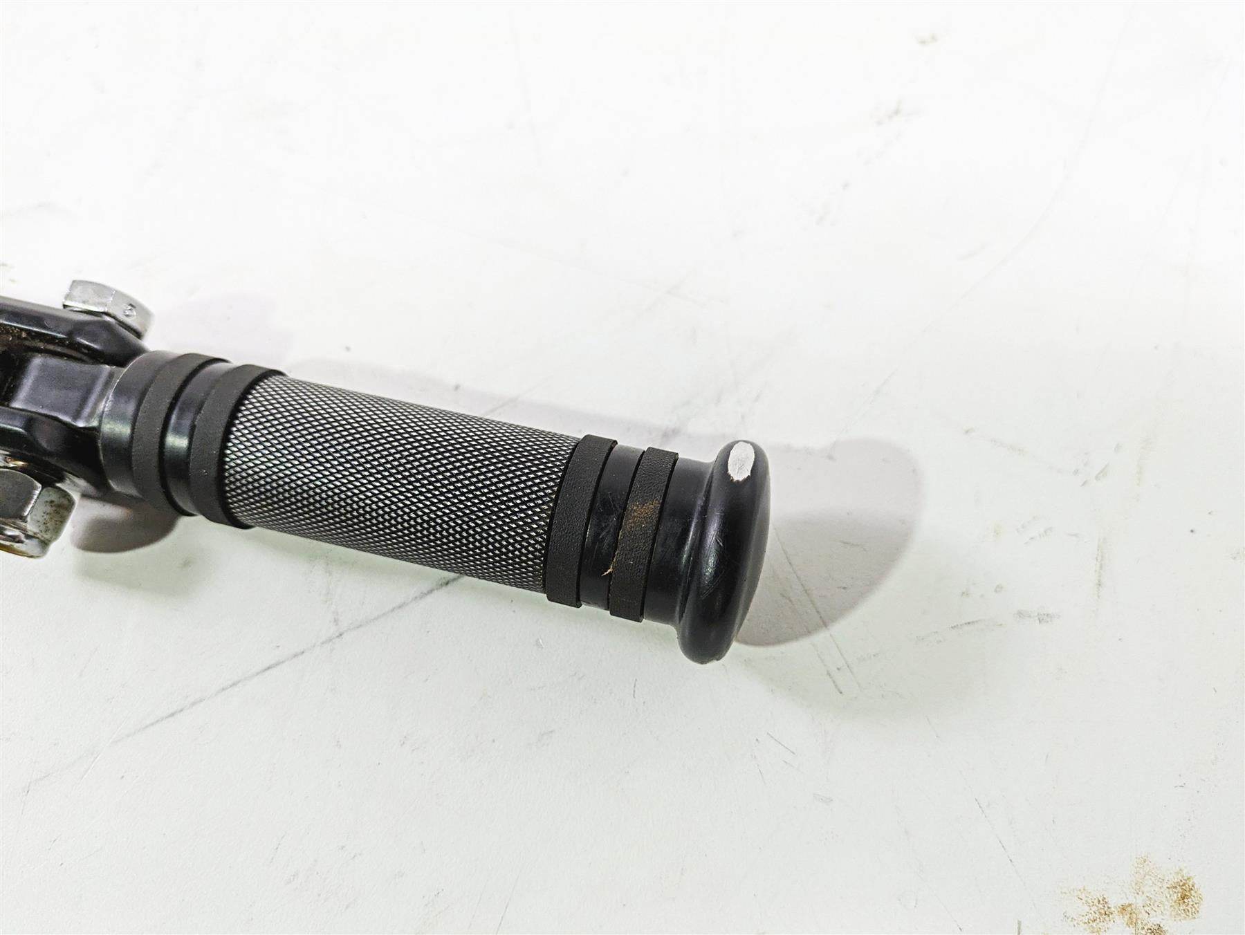 2008 Harley FLSTSB Cross Bones Diamond Black Passenger Footpeg Set 50911-08A {{ shop.shopifyCountryName }} - Mototech271