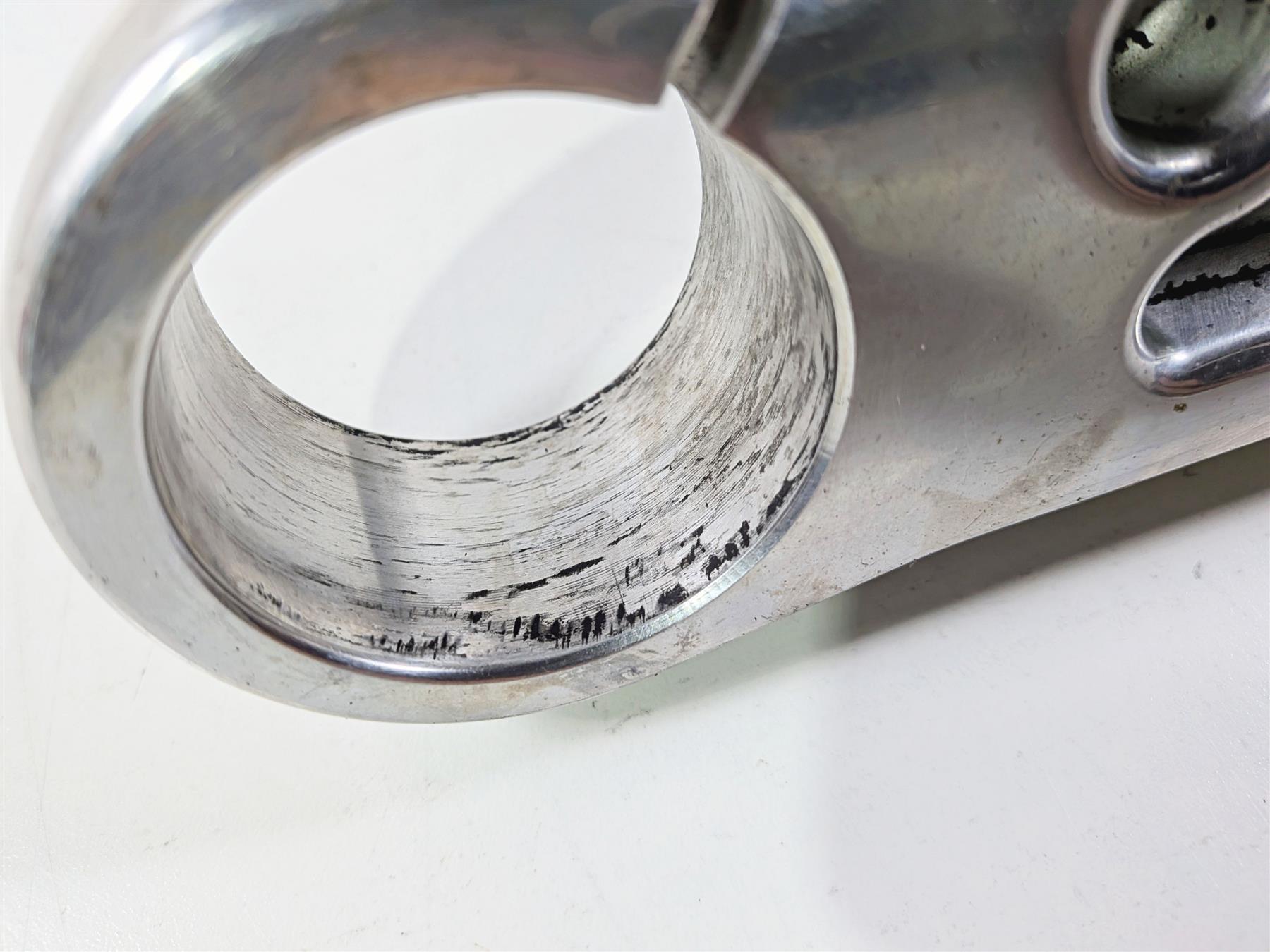 2014 Harley FXSB Softail Breakout Lower Triple Tree Steering Clamp 45900073-Mototech271