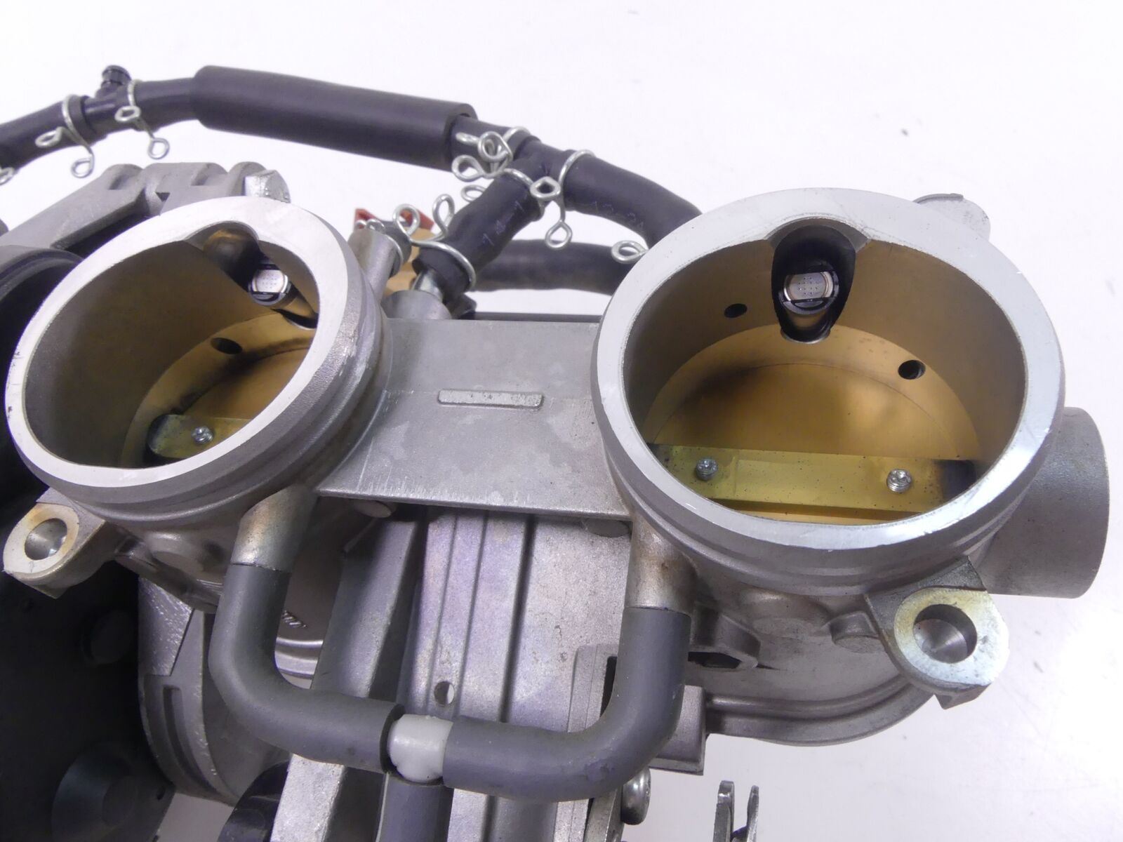 2015 Yamaha YZF-R1M Mikuni Throttle Body Bodies Fuel Injectors 2CR-13750-00-00 {{ shop.shopifyCountryName }} - Mototech271