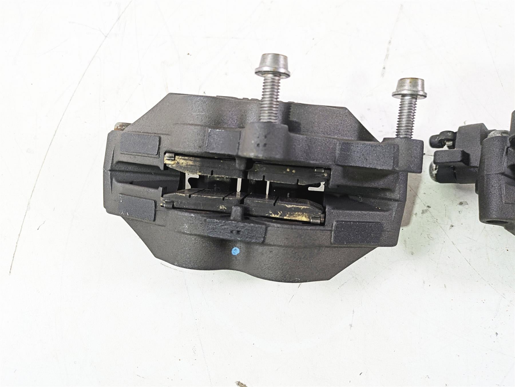 2015 BMW K1600 GT K48 Front Brake Caliper Set Tokico 34117726766 34117728943 {{ shop.shopifyCountryName }} - Mototech271