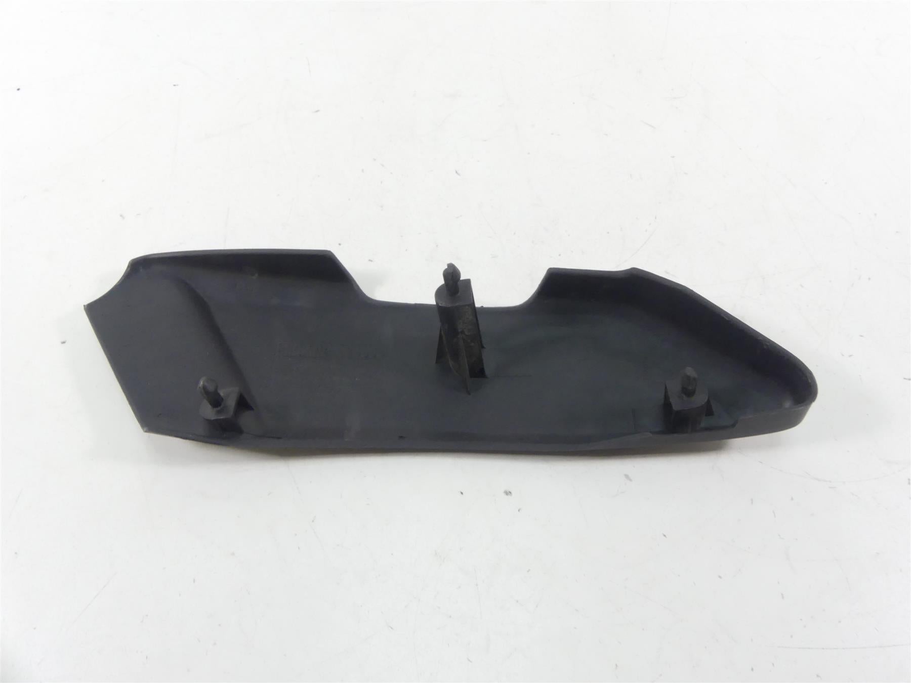 2001 BMW R1150 GS R21 Right Air Intake Tube Cover Fairing Cowl 46632320708 {{ shop.shopifyCountryName }} - Mototech271