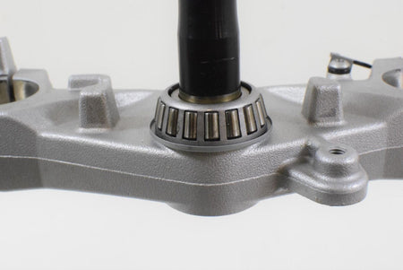 2009 BMW F800 ST K71 Lower Triple Tree Fork Clamp Yoke Stem 31427724818 {{ shop.shopifyCountryName }} - Mototech271