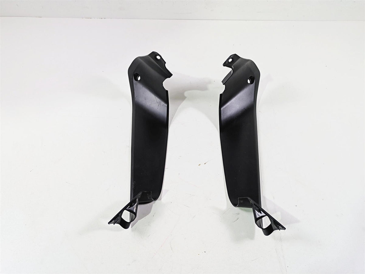 2019 Ducati Supersport 939 S Front Infill Cover Fairing Trim Set 48018752A {{ shop.shopifyCountryName }} - Mototech271
