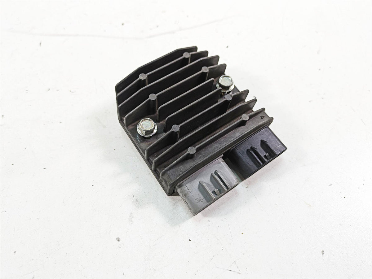 2007 Yamaha R1 YZFR1 Rectifier Voltage Regulator FH012AA 1D7-81960-00-00 {{ shop.shopifyCountryName }} - Mototech271