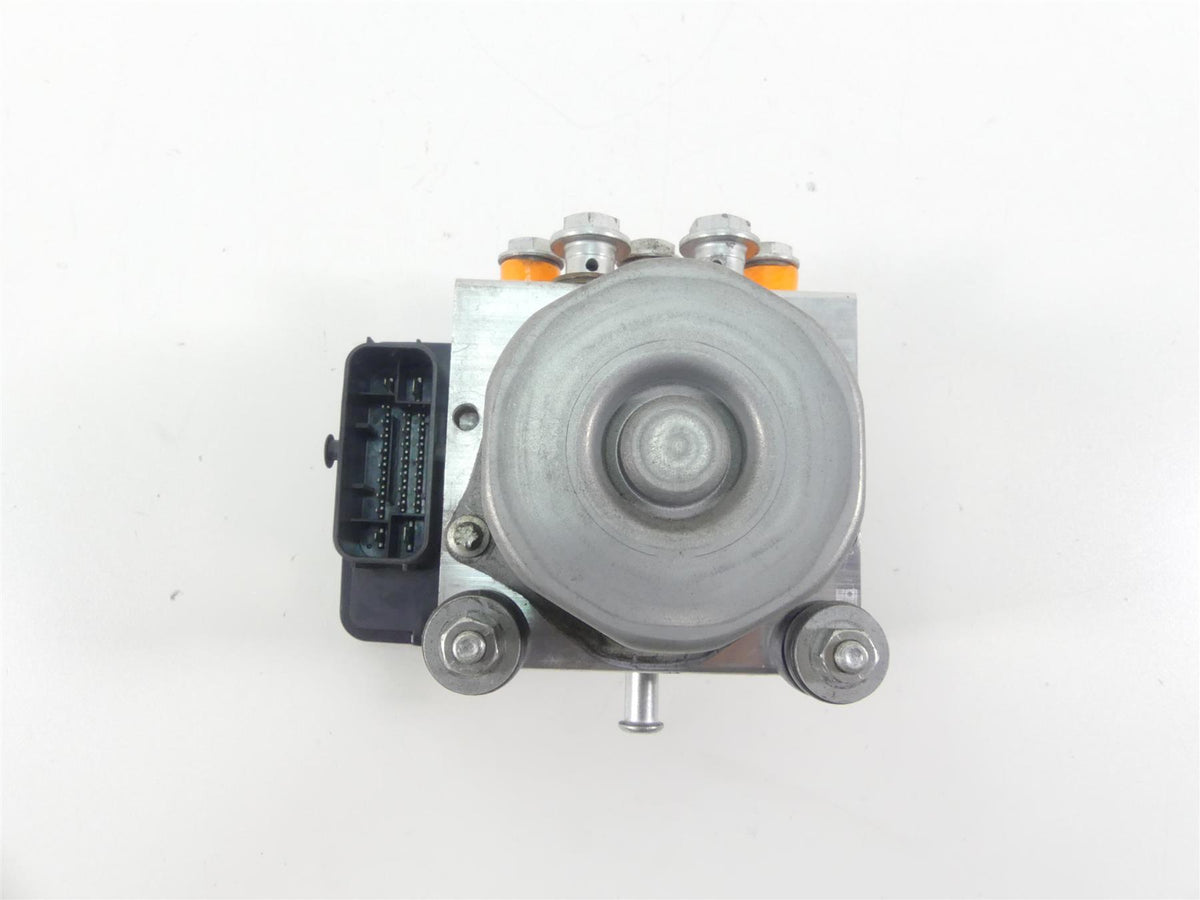 2016 Harley Touring FLHTP Electra Glide Abs Brake Pump Unit Module 41100013A {{ shop.shopifyCountryName }} - Mototech271