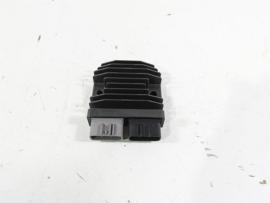 2021 Yamaha Tenere 700 XTZ7 Rectifier Voltage Regulator 1D7-81960-10-00 FH027AA {{ shop.shopifyCountryName }} - Mototech271