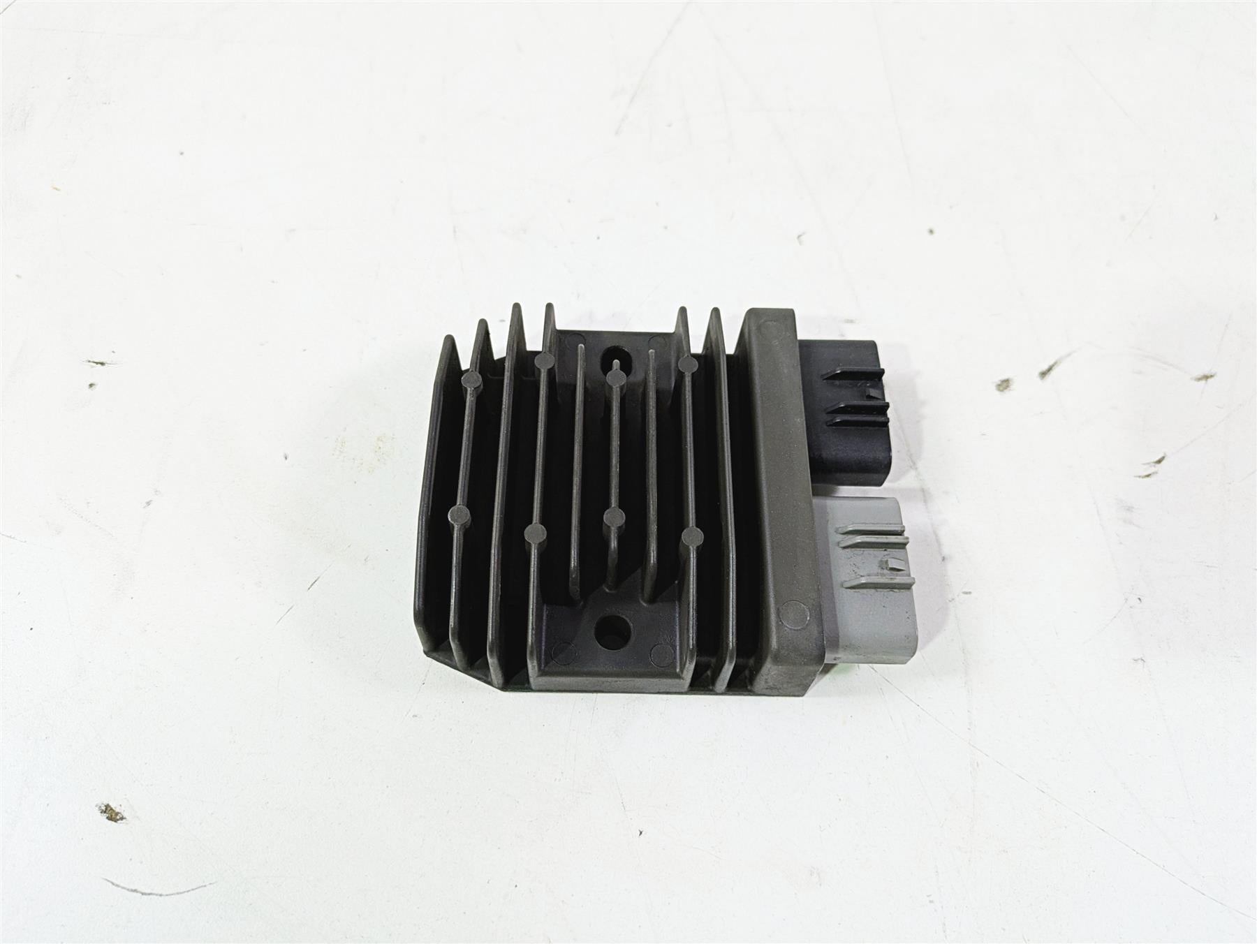 2016 BMW R1200RS K54 Rectifier Voltage Regulator FH020AA 12318523367 {{ shop.shopifyCountryName }} - Mototech271