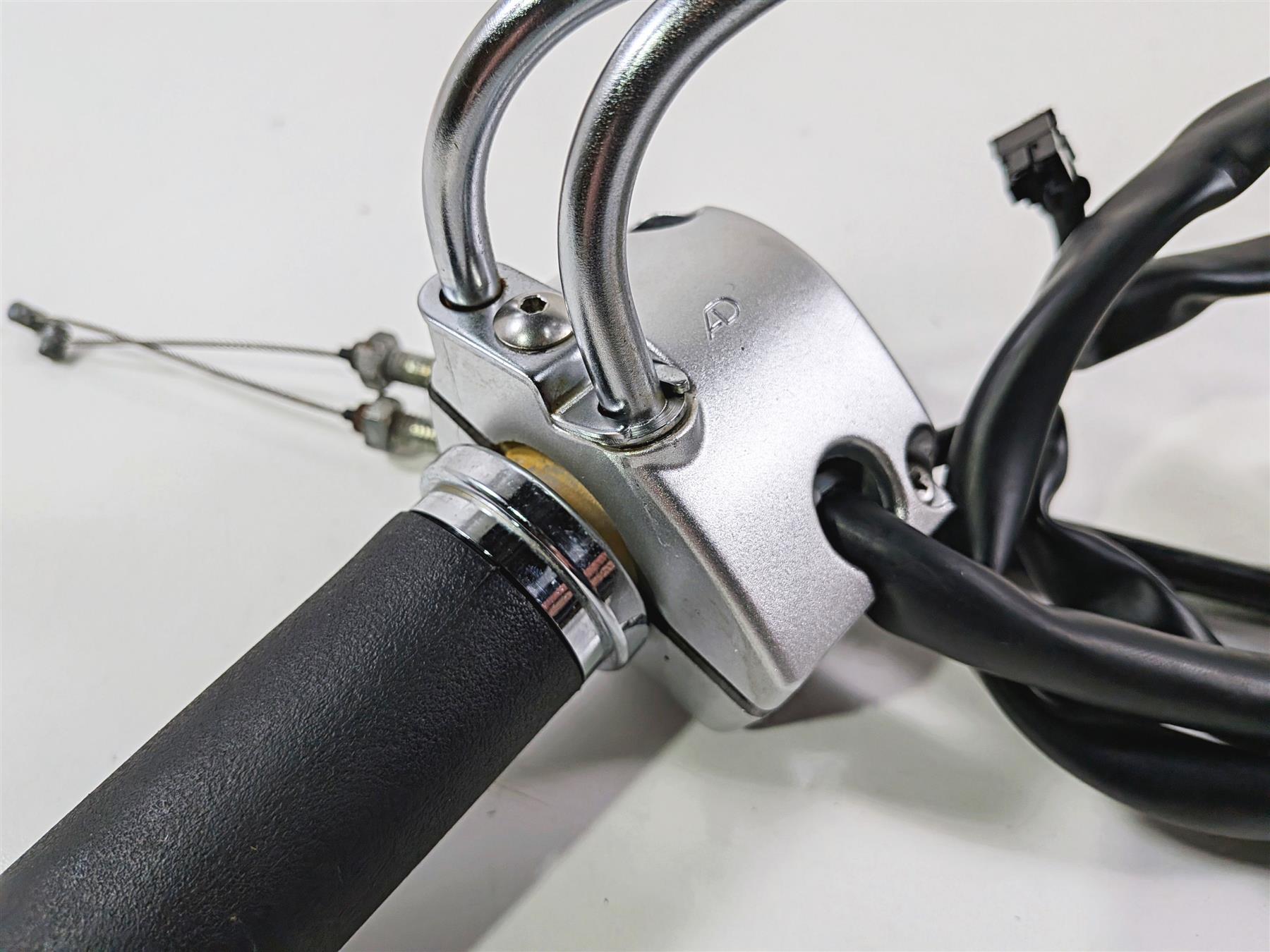 2006 Suzuki C90 VL1500T Boulevard Right Hand Throttle Control Switch 37200-41FA1 {{ shop.shopifyCountryName }} - Mototech271