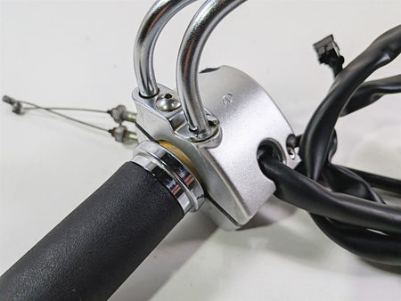 2006 Suzuki C90 VL1500T Boulevard Right Hand Throttle Control Switch 37200-41FA1 {{ shop.shopifyCountryName }} - Mototech271