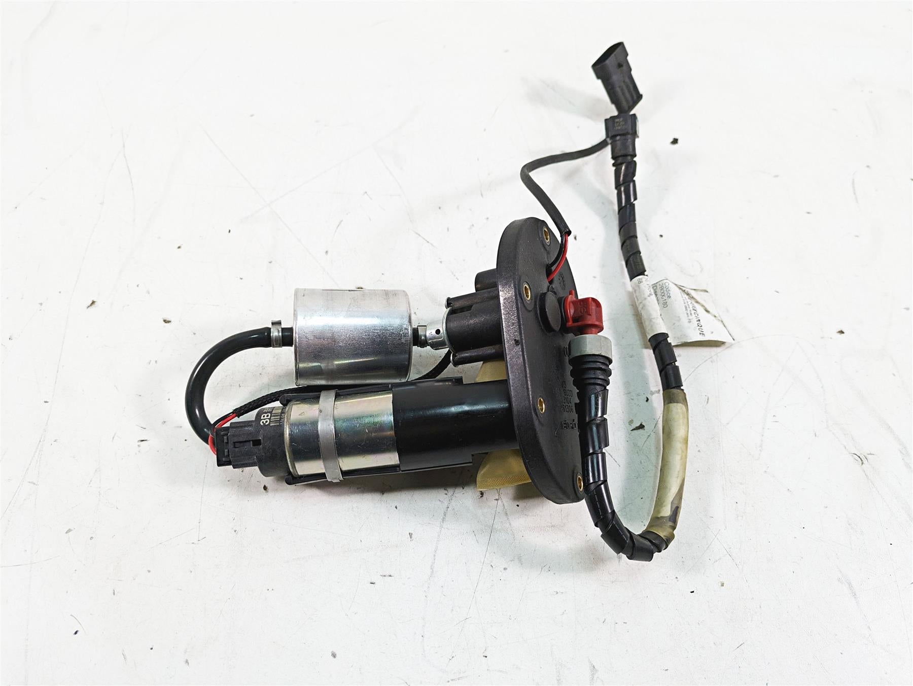 2014 Moto Guzzi California 1400 T Fuel Gas Petrol Pump - Tested B063104 {{ shop.shopifyCountryName }} - Mototech271
