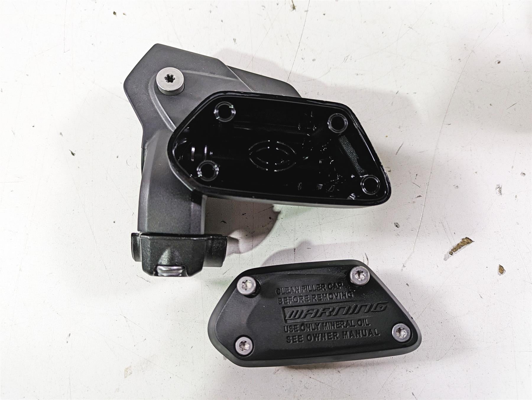 2014 BMW R1200 RT RTW K52 Magura Clutch Master Cylinder 32728524919 {{ shop.shopifyCountryName }} - Mototech271