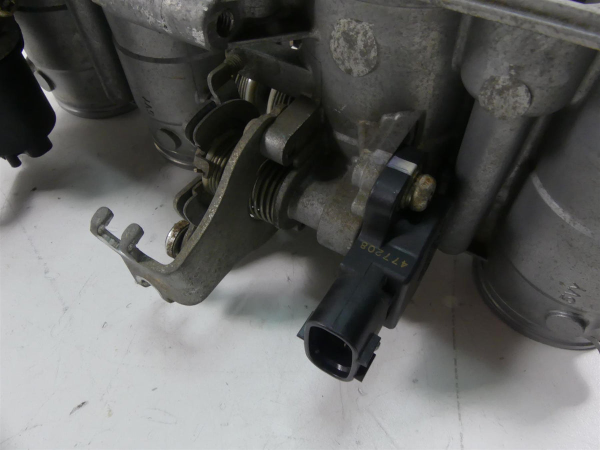 2007 Yamaha FZ1 Fazer Throttle Body Bodies Fuel Injection 13K 2D1-13750-20-00 {{ shop.shopifyCountryName }} - Mototech271