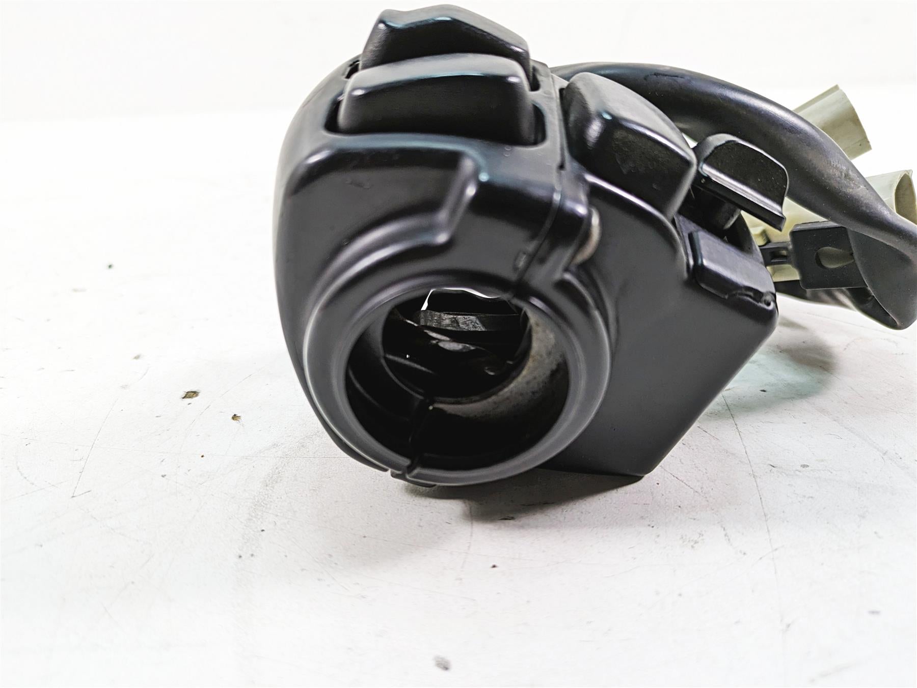 2011 Harley Touring FLHR Road King Left Hand Control Switch -Read 71684-06A {{ shop.shopifyCountryName }} - Mototech271
