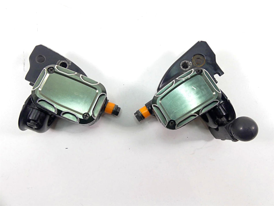 2014 Harley VRSCF Muscle V-Rod Front Brake Clutch Master Cylinder Set 44551-08F {{ shop.shopifyCountryName }} - Mototech271