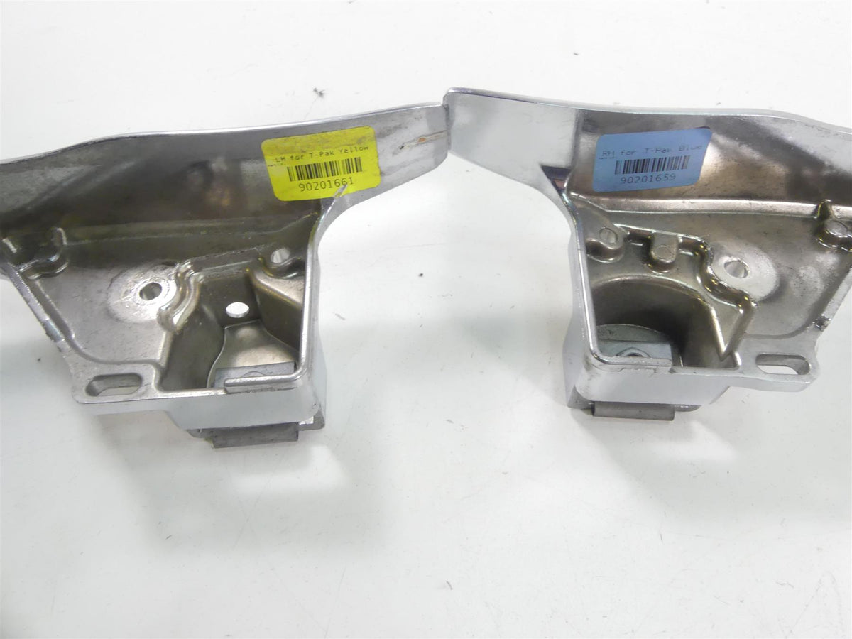 2017 Harley Touring FLHTKL Electra Glide Chrome Saddlebag Holder Set 90200503 {{ shop.shopifyCountryName }} - Mototech271