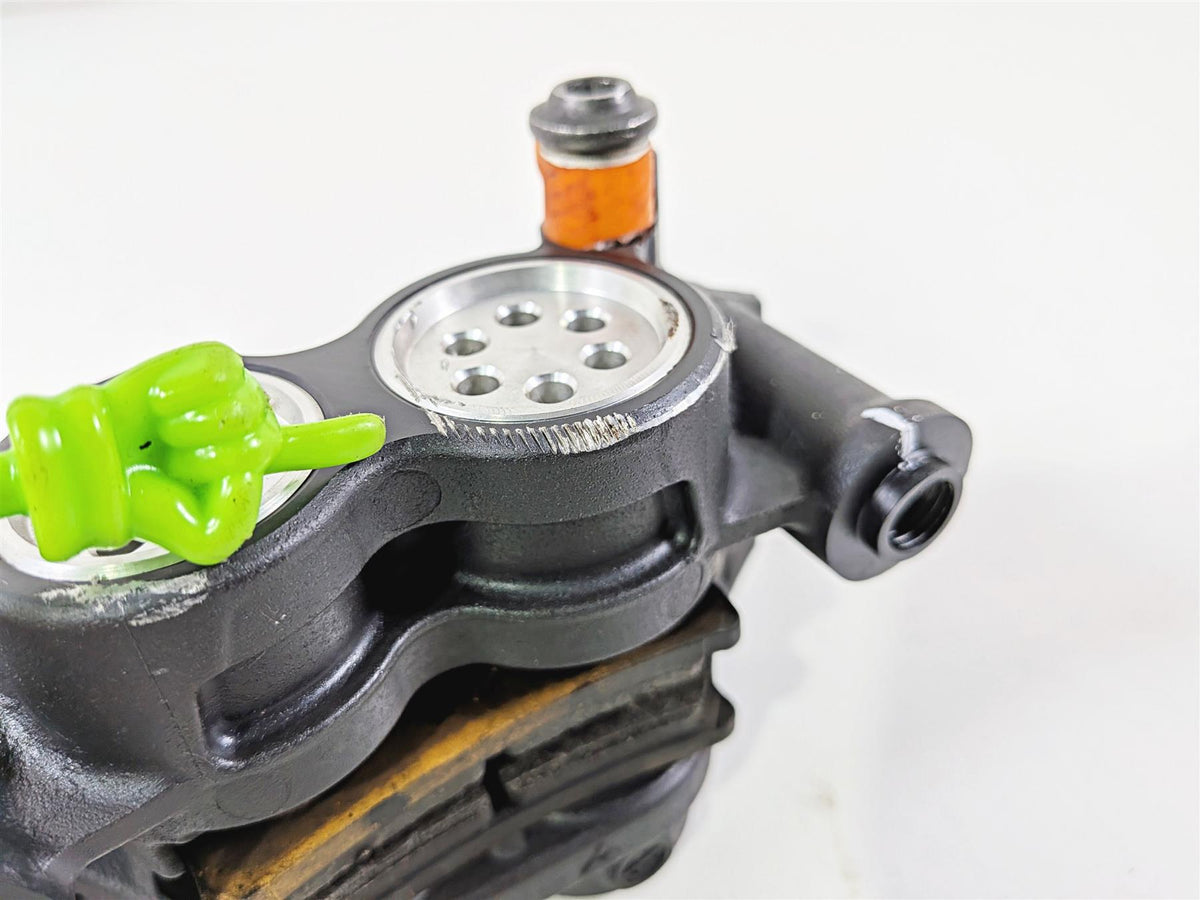 2024 Yamaha YZF R1 RN65 Front Brake Caliper Set 108mm - Read B3L-2580T-00-00 {{ shop.shopifyCountryName }} - Mototech271