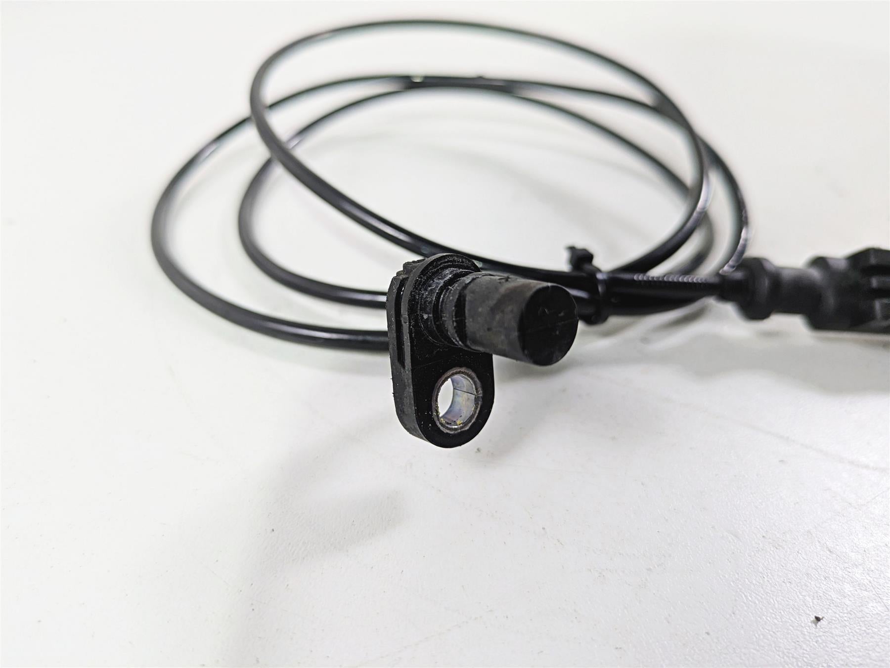 2018 KTM 1290 Super Duke R Rear Abs Brake Wheel Speed Sensor 76042125000 {{ shop.shopifyCountryName }} - Mototech271