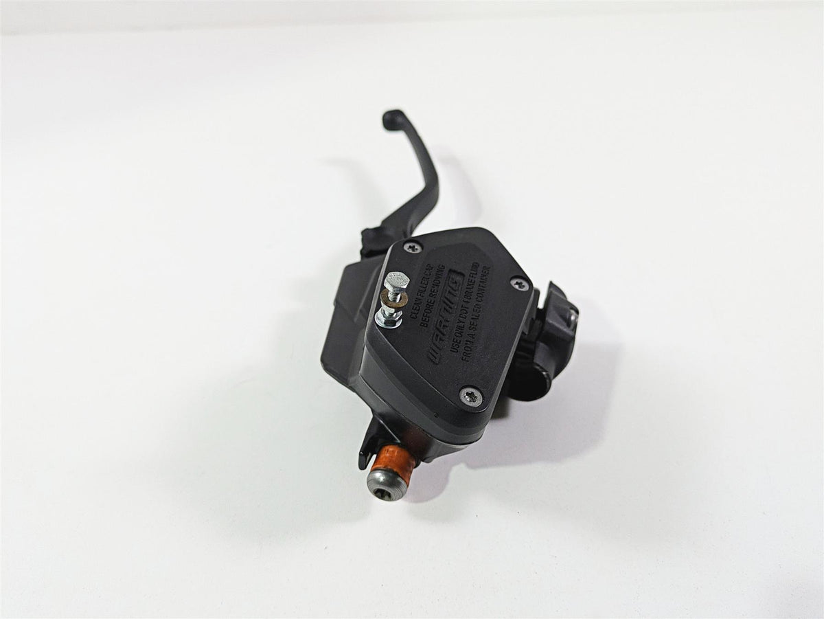 2019 BMW R1250RT K52 Front Brake Master Cylinder 32728559604 {{ shop.shopifyCountryName }} - Mototech271