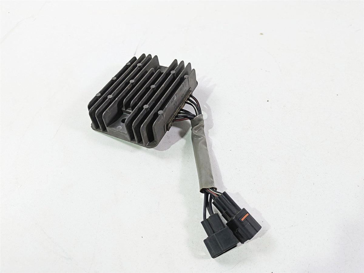 2006 Suzuki GSXR1000 K6 Voltage Regulator Rectifier 32800-41G00 32800-47H00 {{ shop.shopifyCountryName }} - Mototech271
