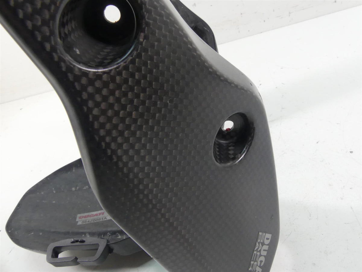 2018 Ducati Hypermotard 939 SP Lower Front Fork Carbon Fiber Fender 564Z0081A {{ shop.shopifyCountryName }} - Mototech271