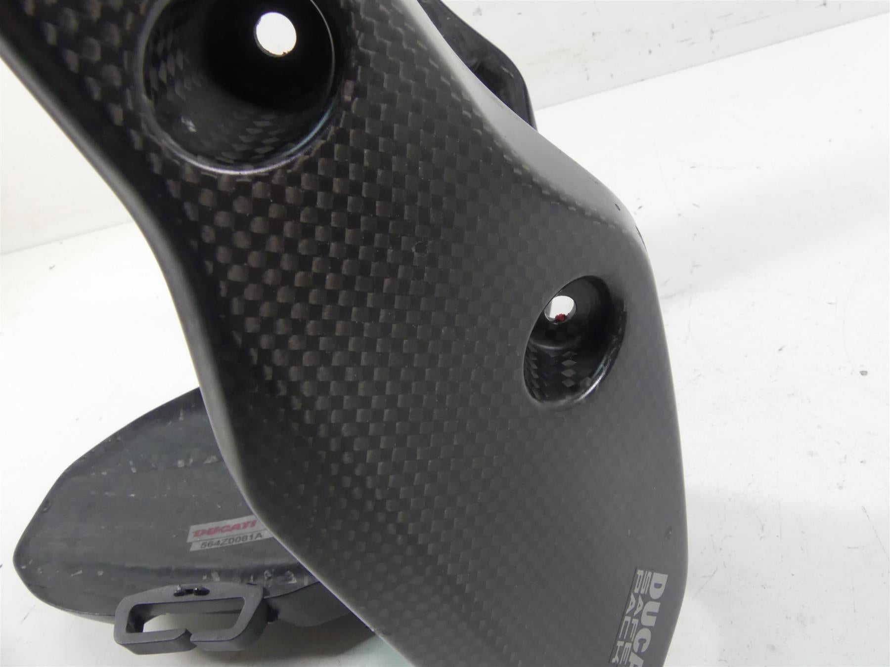 2018 Ducati Hypermotard 939 SP Lower Front Fork Carbon Fiber Fender 564Z0081A {{ shop.shopifyCountryName }} - Mototech271