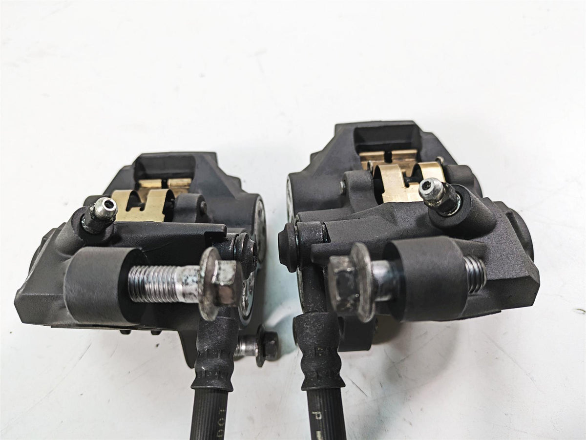 2009 Yamaha XV1900 Raider Front Brake Calipers 1D7-2580T-10-00 1D7-2580U-10-00 {{ shop.shopifyCountryName }} - Mototech271