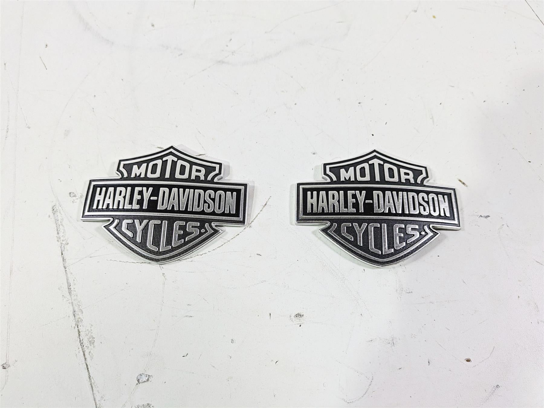 2017 Harley FLS Softail Slim Fuel Gas Petrol Tank Emblem Set 61400055 61400056 {{ shop.shopifyCountryName }} - Mototech271