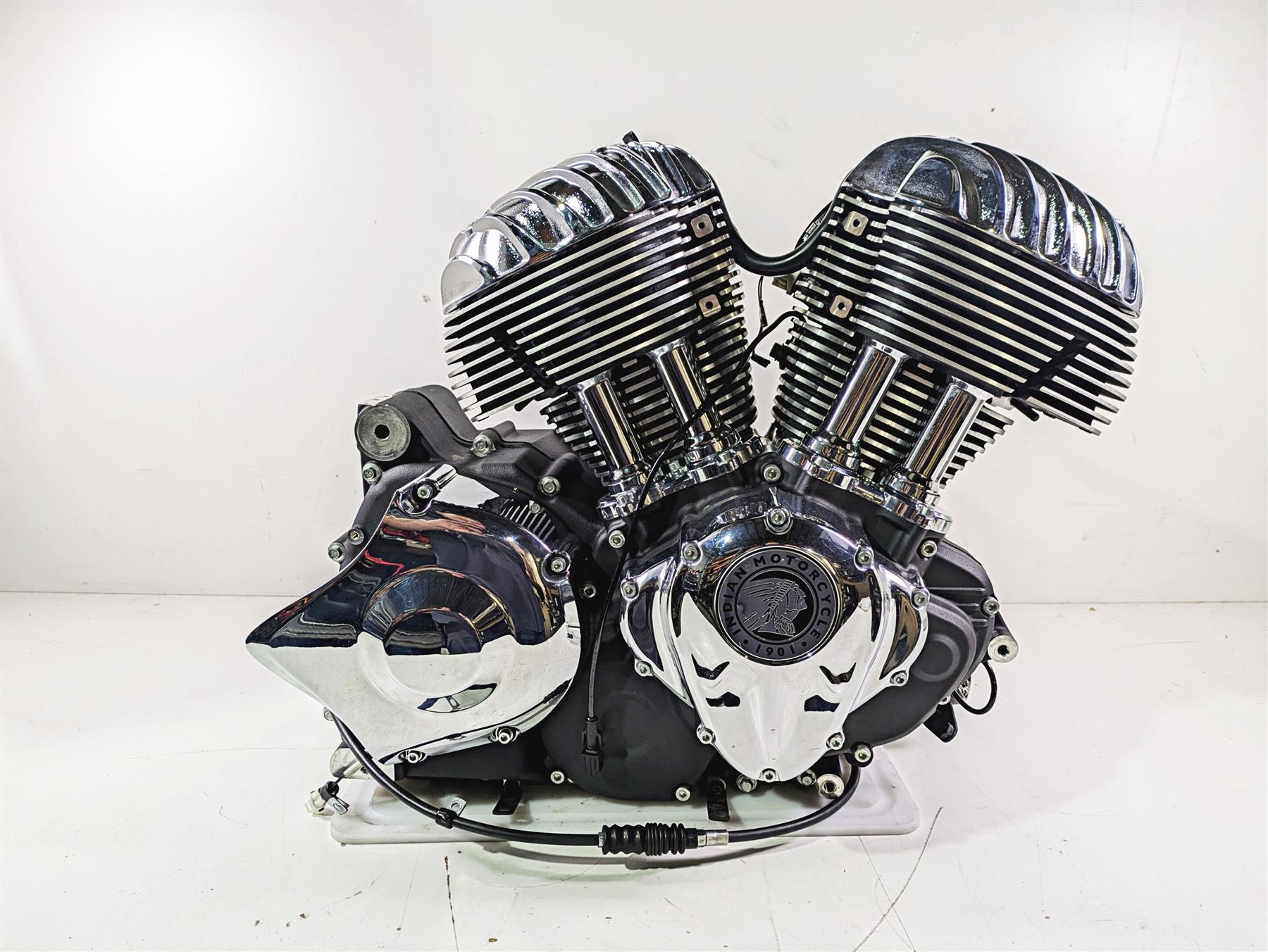 2019 Indian Chieftain Limited Runnin Thunder Stroke 111 Engine Tranny 8k 2208414 {{ shop.shopifyCountryName }} - Mototech271